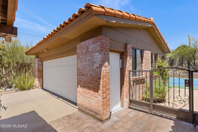 2845 E Camino A Los Vientos, Tucson, AZ 85718
