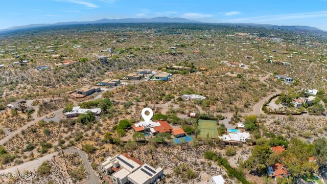 2845 E Camino A Los Vientos, Tucson, AZ 85718