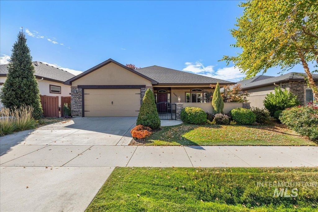 9683 W Wildbranch Dr, Star, ID 83669 photo 2