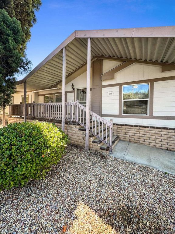 8975 Lawrence Welk Dr 135, Escondido, CA 92026 — exterior