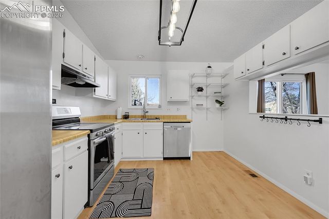 6770 Dublin Terrace, Colorado Springs, CO 80918