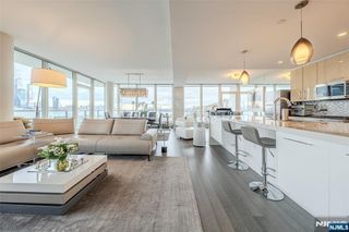 1200 Avenue At Port Imperial 516, Weehawken, NJ 07086