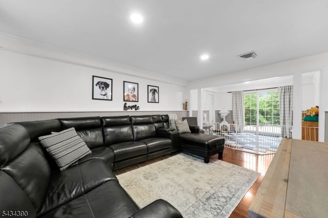 73 Seminole Ave, Wayne Twp., NJ 07470