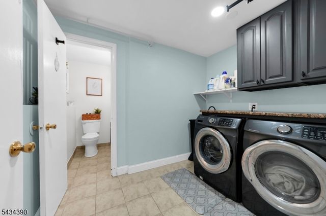 73 Seminole Ave, Wayne Twp., NJ 07470