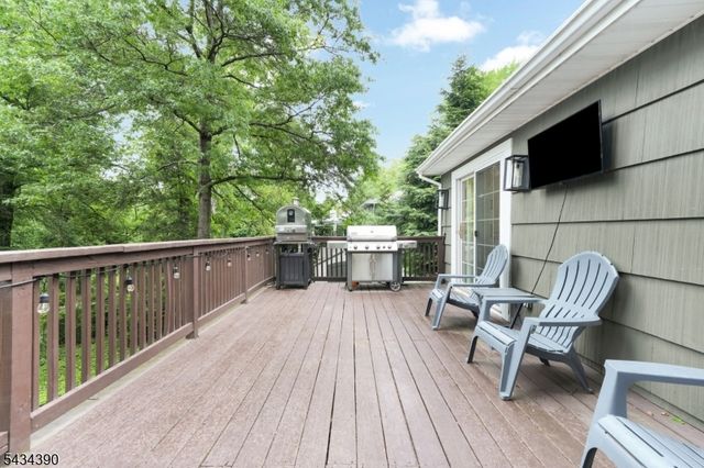 73 Seminole Ave, Wayne Twp., NJ 07470