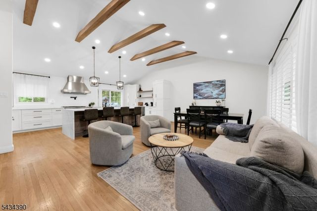 73 Seminole Ave, Wayne Twp., NJ 07470