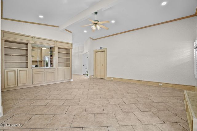 6641 GRAND RIDGE Drive, El Paso, TX 79912