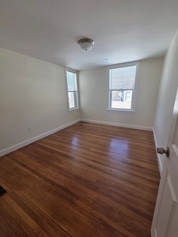 69 Mall St 2, Lynn, MA 01905