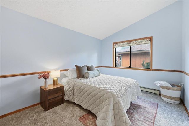 5320 W Woodview Ct, Spokane, WA 99208