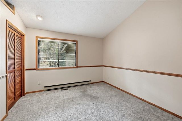 5320 W Woodview Ct, Spokane, WA 99208