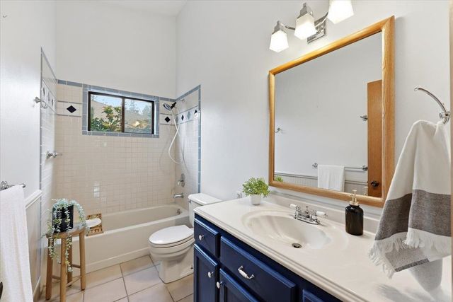 5320 W Woodview Ct, Spokane, WA 99208