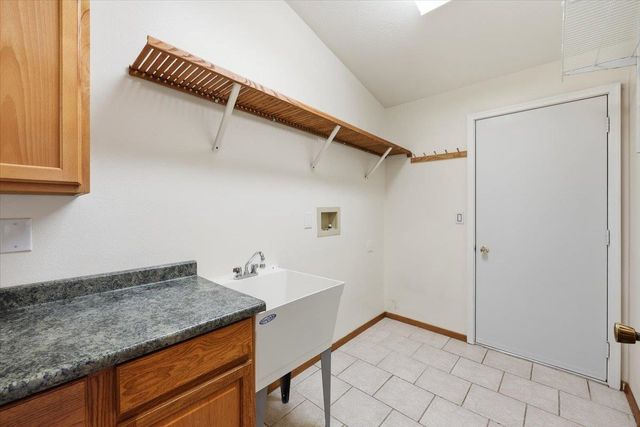 5320 W Woodview Ct, Spokane, WA 99208