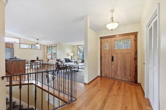 5320 W Woodview Ct, Spokane, WA 99208