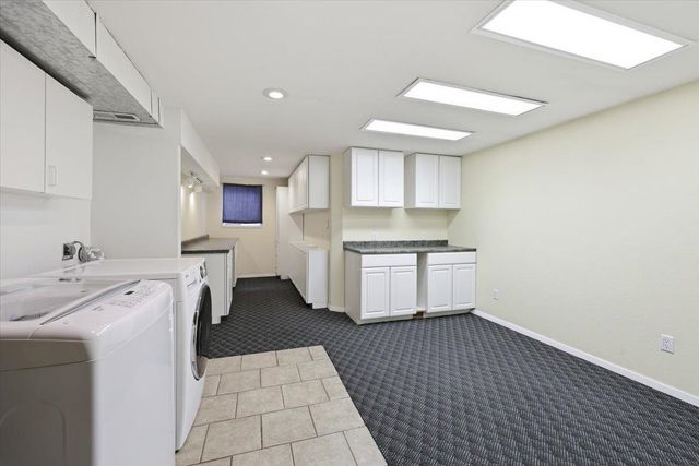 5320 W Woodview Ct, Spokane, WA 99208