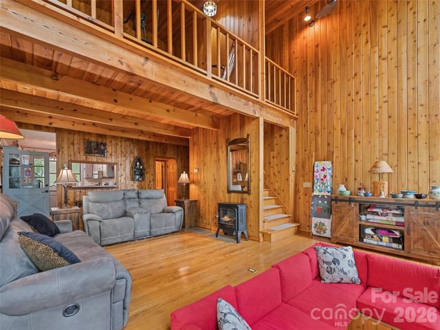2863 Heath Peak Road, Waynesville, NC 28785