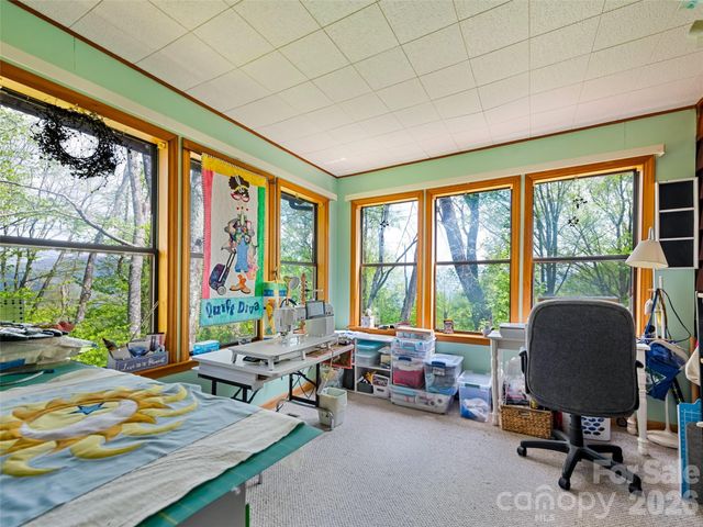 2863 Heath Peak Road, Waynesville, NC 28785