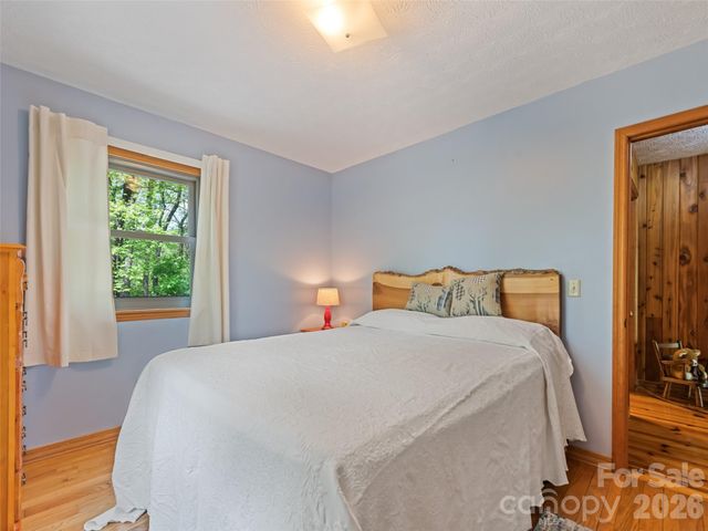 2863 Heath Peak Road, Waynesville, NC 28785