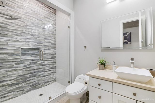 2308 Flores Drive, Mission, TX 78574