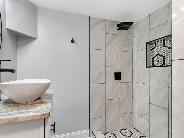 1205 W 97th Street, Chicago, IL 60643