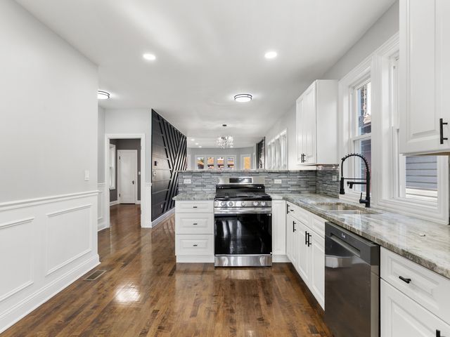 1205 W 97th Street, Chicago, IL 60643