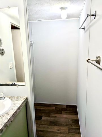 1535 Bayview Drive, Palacios, TX 77465