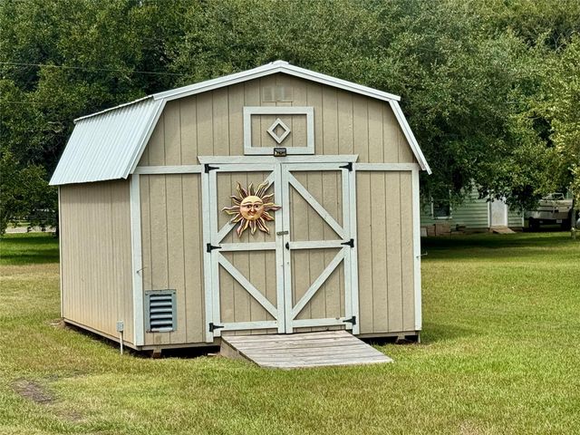 1535 Bayview Drive, Palacios, TX 77465