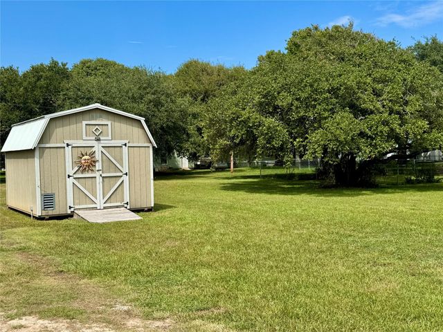 1535 Bayview Drive, Palacios, TX 77465