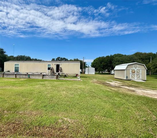 1535 Bayview Drive, Palacios, TX 77465