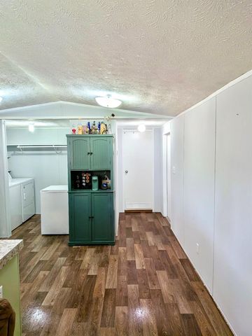 1535 Bayview Drive, Palacios, TX 77465