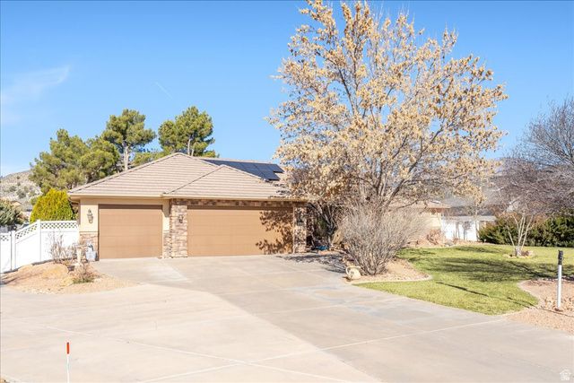 1112 W SAPPHIRE, Diamond Valley, UT 84770