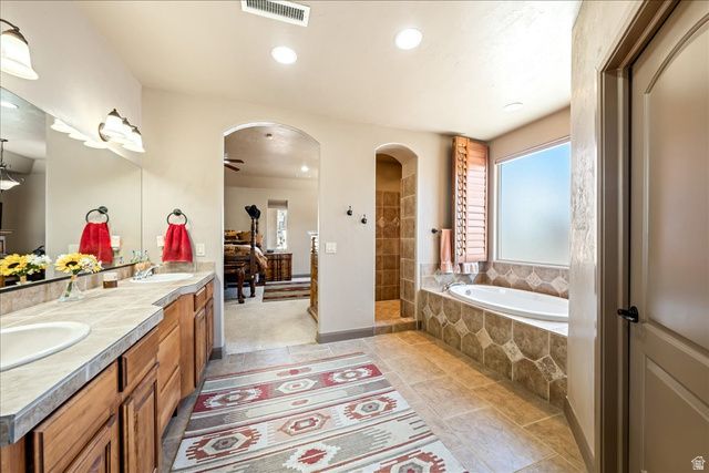 1112 W SAPPHIRE, Diamond Valley, UT 84770