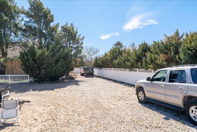 1112 W SAPPHIRE, Diamond Valley, UT 84770