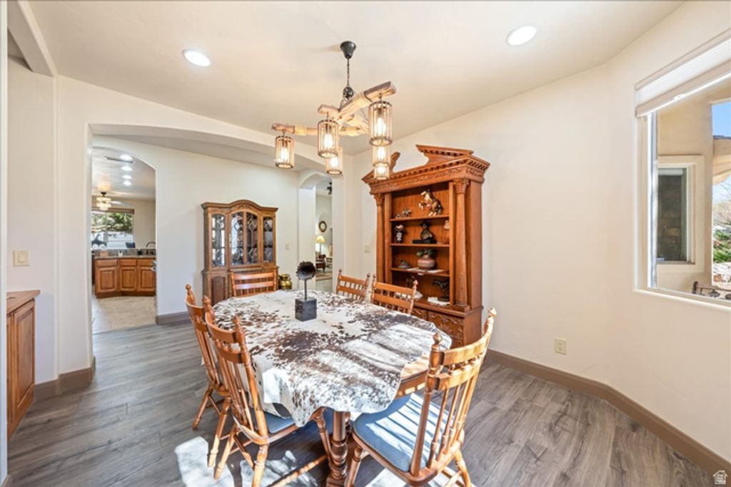 Image 22 of property listing at 1112 W SAPPHIRE, Diamond Valley, UT 84770