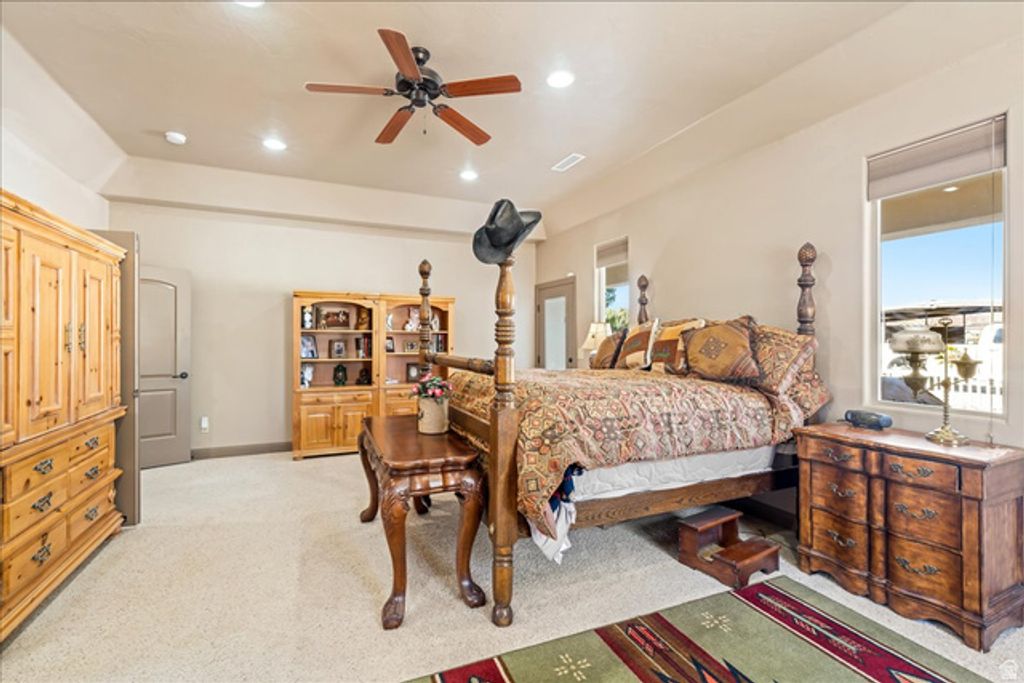 Image 27 of property listing at 1112 W SAPPHIRE, Diamond Valley, UT 84770