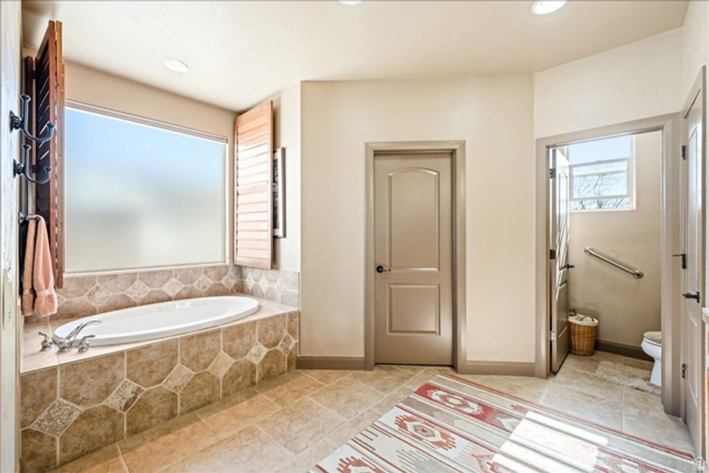 Image 30 of property listing at 1112 W SAPPHIRE, Diamond Valley, UT 84770