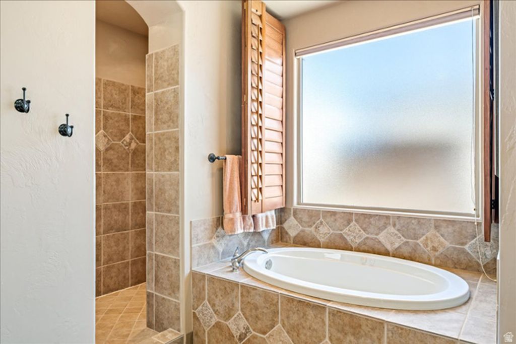 Image 32 of property listing at 1112 W SAPPHIRE, Diamond Valley, UT 84770