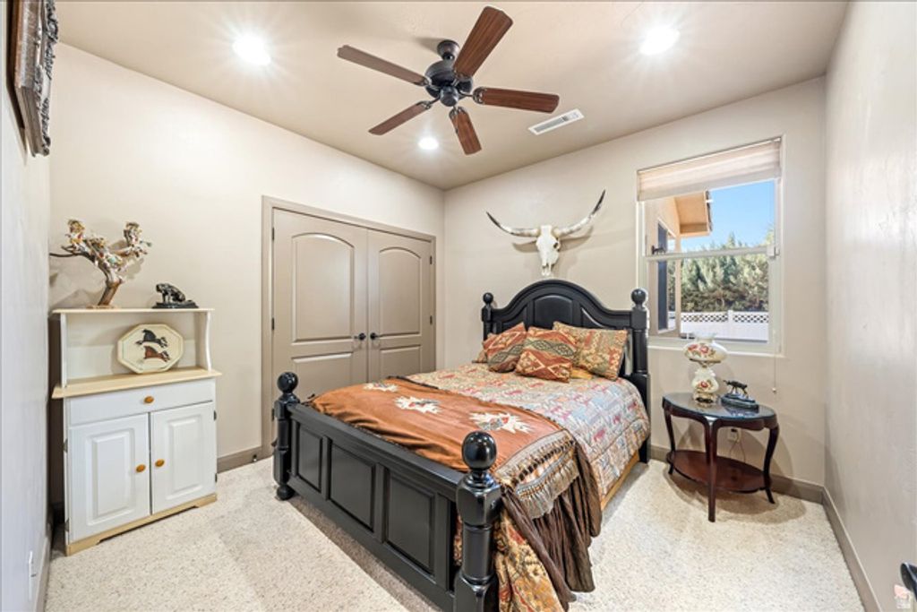 Image 35 of property listing at 1112 W SAPPHIRE, Diamond Valley, UT 84770