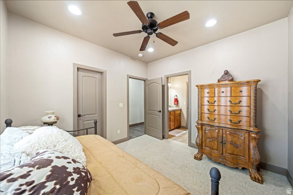 Image 41 of property listing at 1112 W SAPPHIRE, Diamond Valley, UT 84770