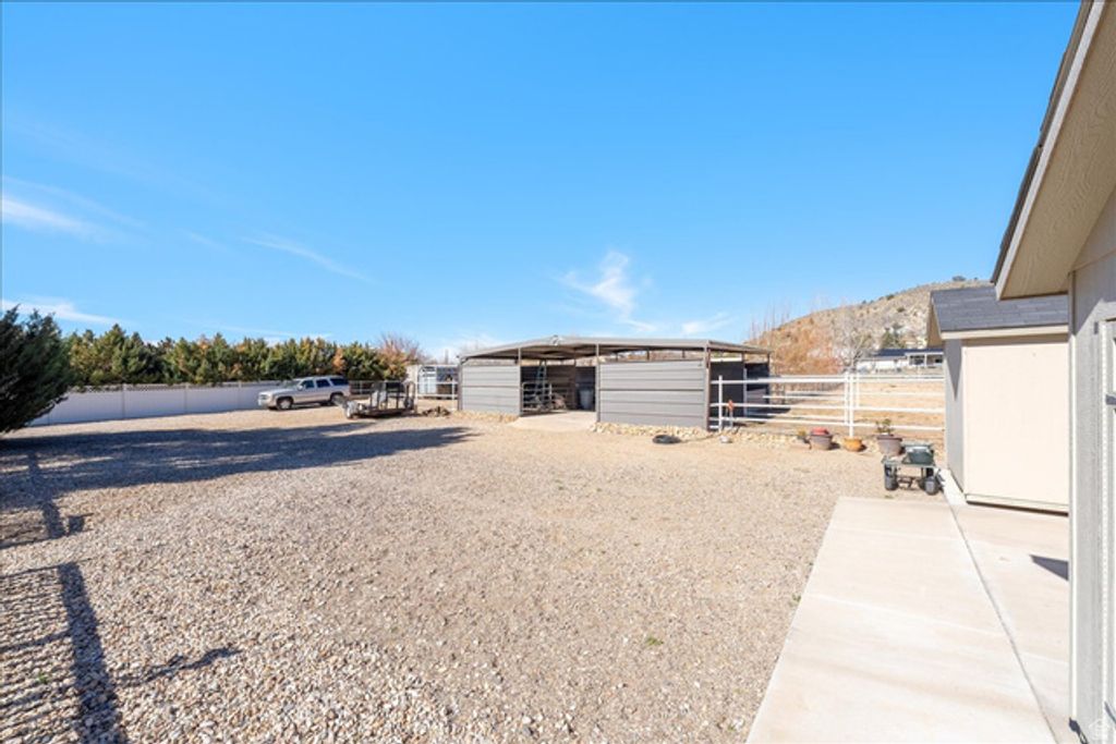 Image 55 of property listing at 1112 W SAPPHIRE, Diamond Valley, UT 84770