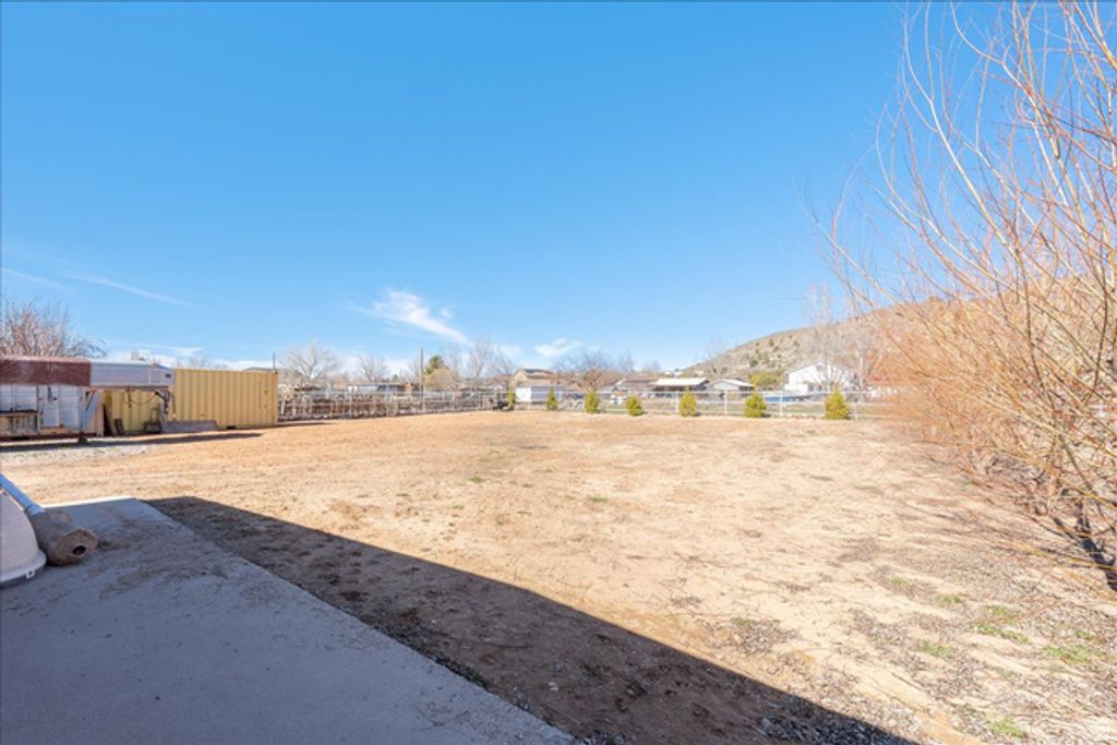 Image 58 of property listing at 1112 W SAPPHIRE, Diamond Valley, UT 84770