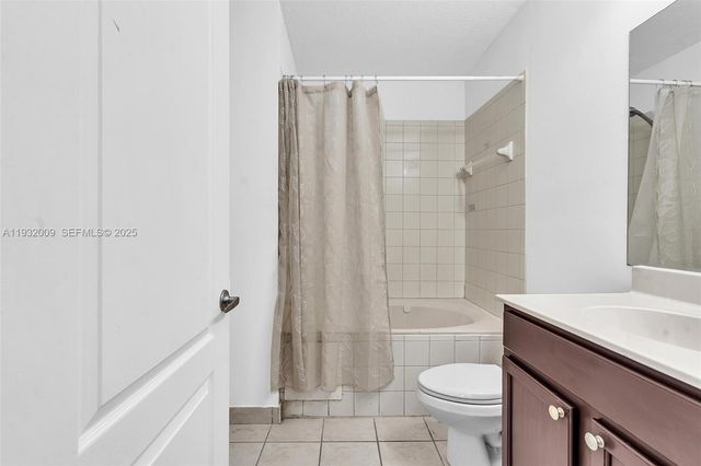 21205 NW 14 PL 819, Miami Gardens, FL 33169