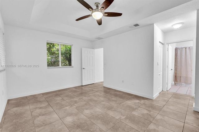 21205 NW 14 PL 819, Miami Gardens, FL 33169