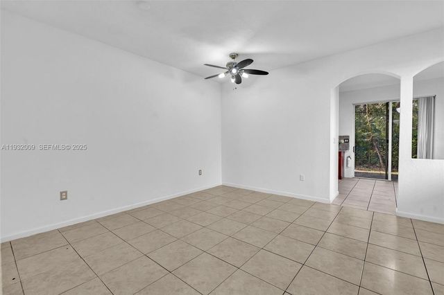 21205 NW 14 PL 819, Miami Gardens, FL 33169