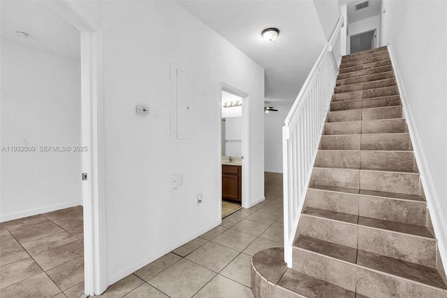 21205 NW 14 PL 819, Miami Gardens, FL 33169