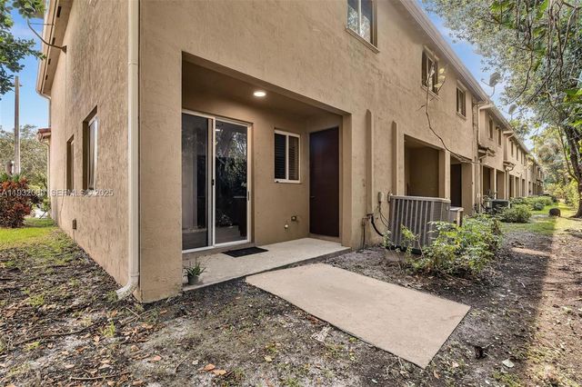 21205 NW 14 PL 819, Miami Gardens, FL 33169