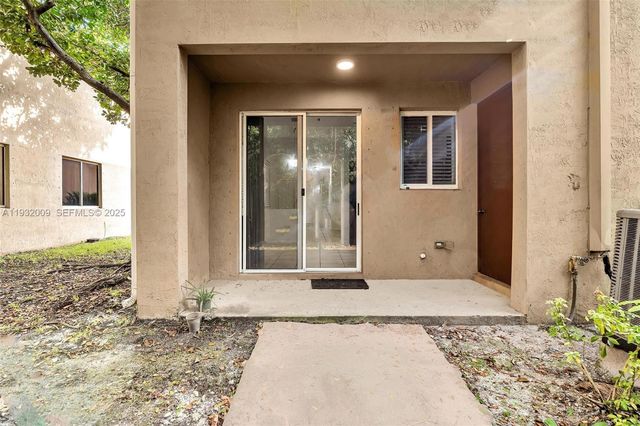 21205 NW 14 PL 819, Miami Gardens, FL 33169