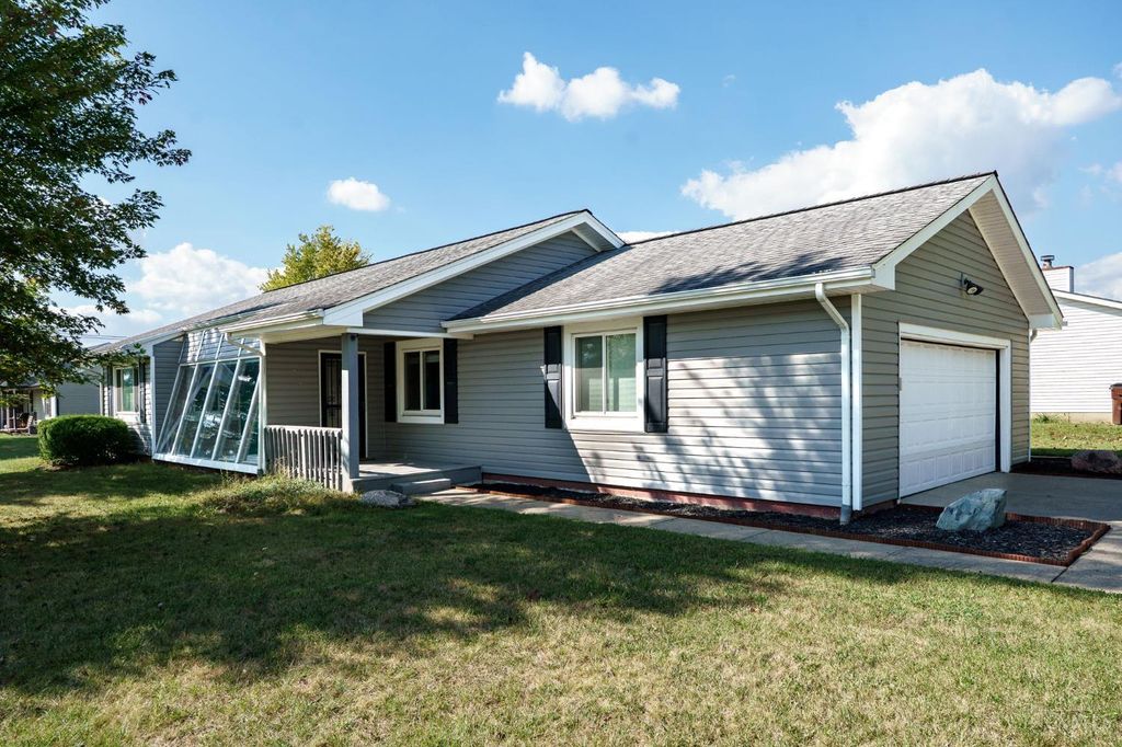 20 Stillpass Way, Monroe, OH 45050