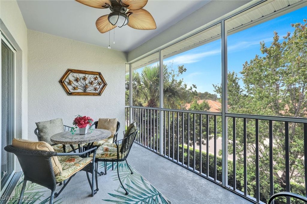 7835 Regal Heron CIR 305, Naples, FL 34104