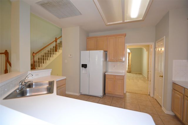 15307 Amesbury Lane, Sugar Land, TX 77478