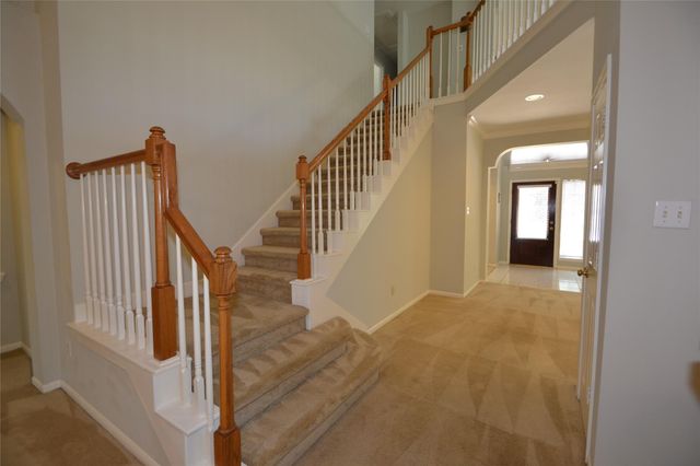 15307 Amesbury Lane, Sugar Land, TX 77478